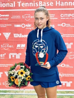 Ксения Зайцева выиграла турнир ITF J1 в Германии в одиночном и парном разрядах!