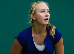 Непростая победа Насти Потаповой на старте ITF G2