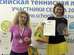 Возобновились баталии на любительских турнирах Country Tennis Club