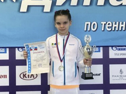 Вика Милованова заняла 2-е место в дебютном турнире РТТ до 13 лет! 