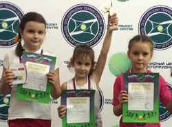 В ТЦ «Долгопрудный» прошел турнир ЕРТЛ 10s «Minitennis»